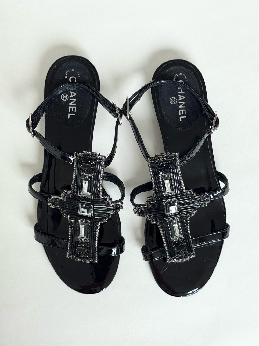 CHANEL Black Patent Leather Beaded and  Jeweled Slingback Sandals - Size 36 - Picture 2 of 10